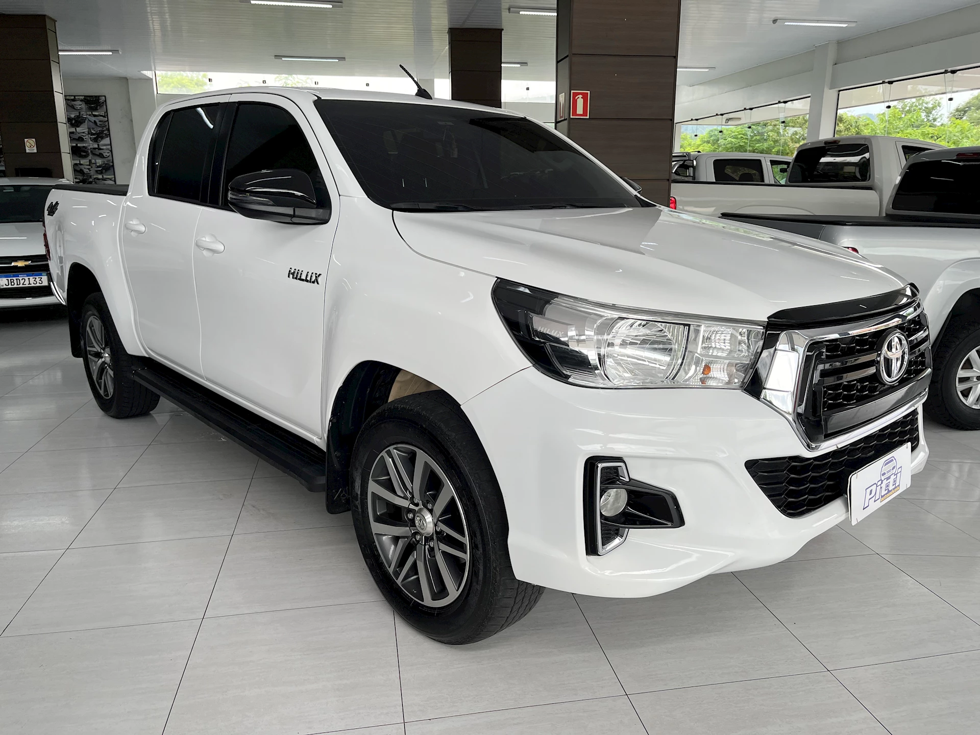 Hilux SR 2019