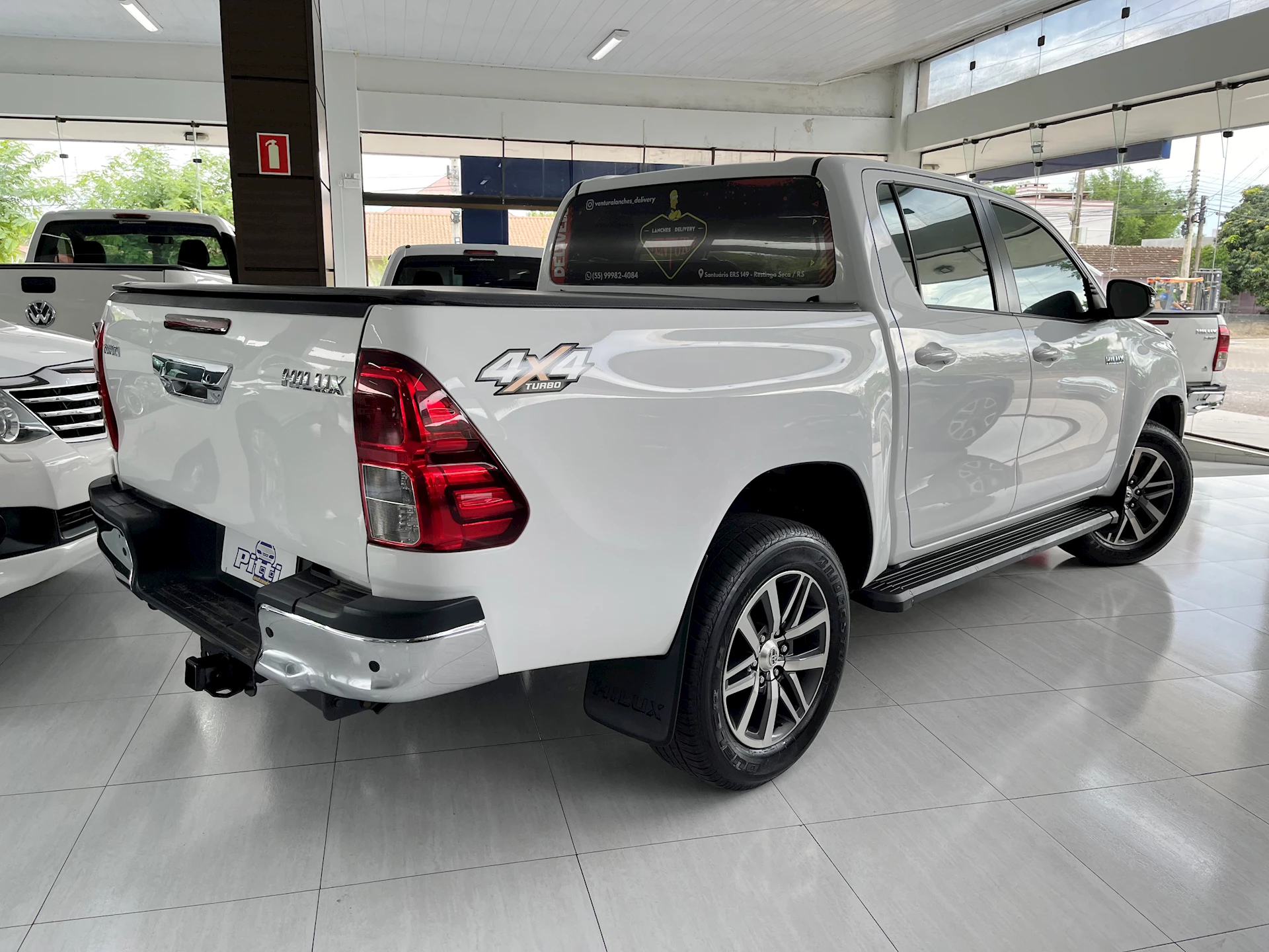 Hilux SR 2019