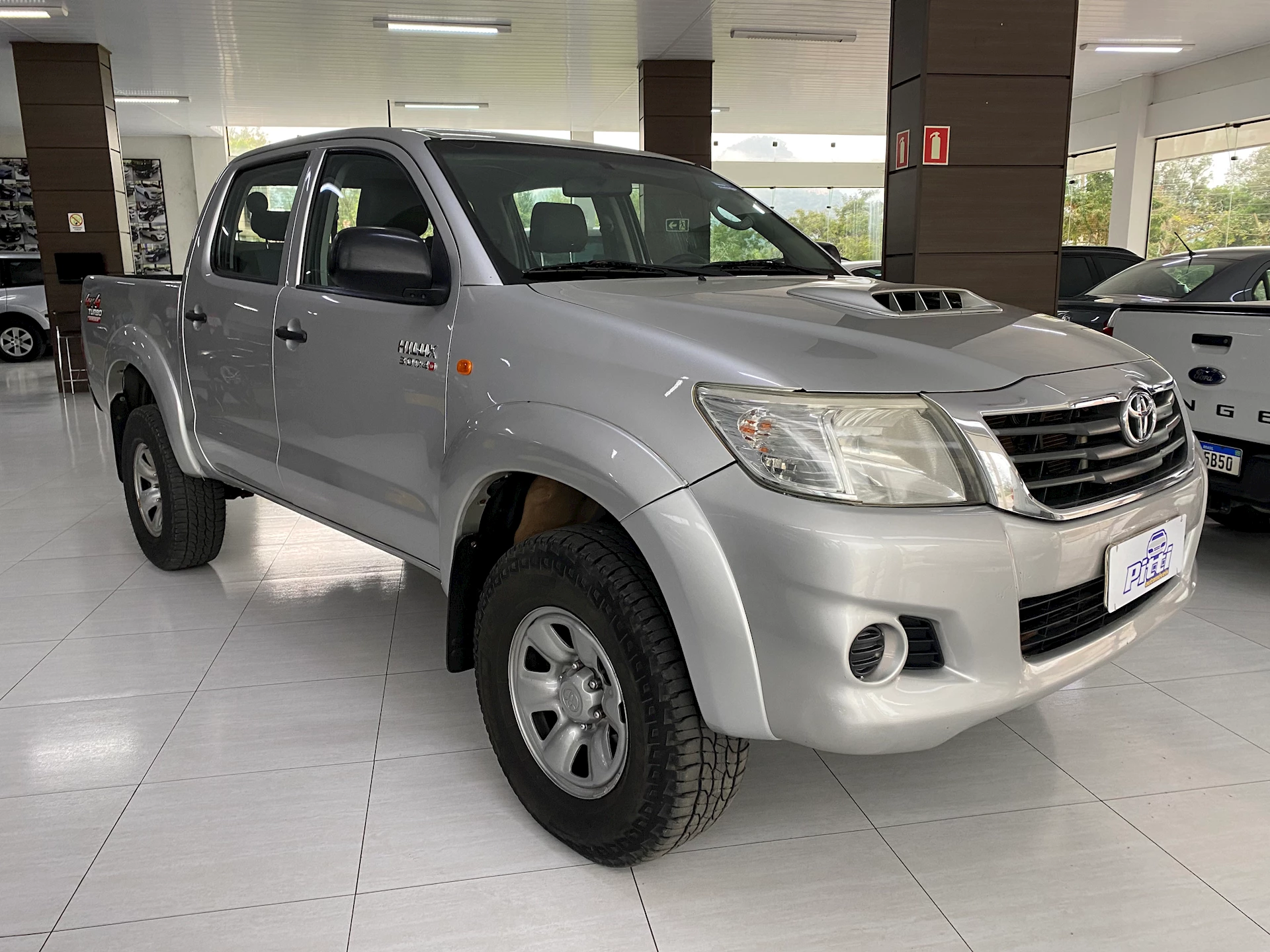 Hilux STD 2013